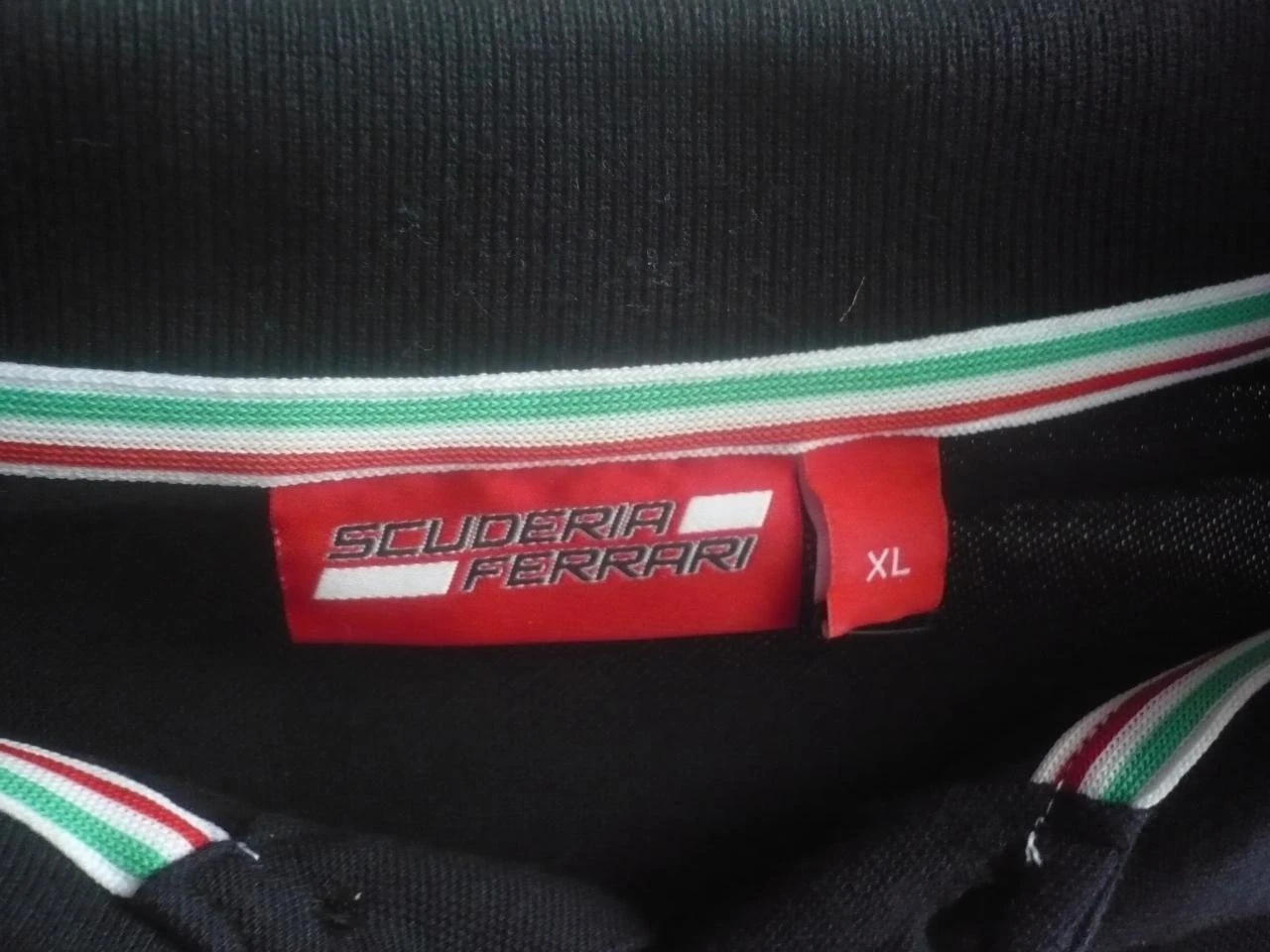 Tee Shirt / Polo ‘‘SCUDERIA  FERRARI’’ Taille XL – photo 4